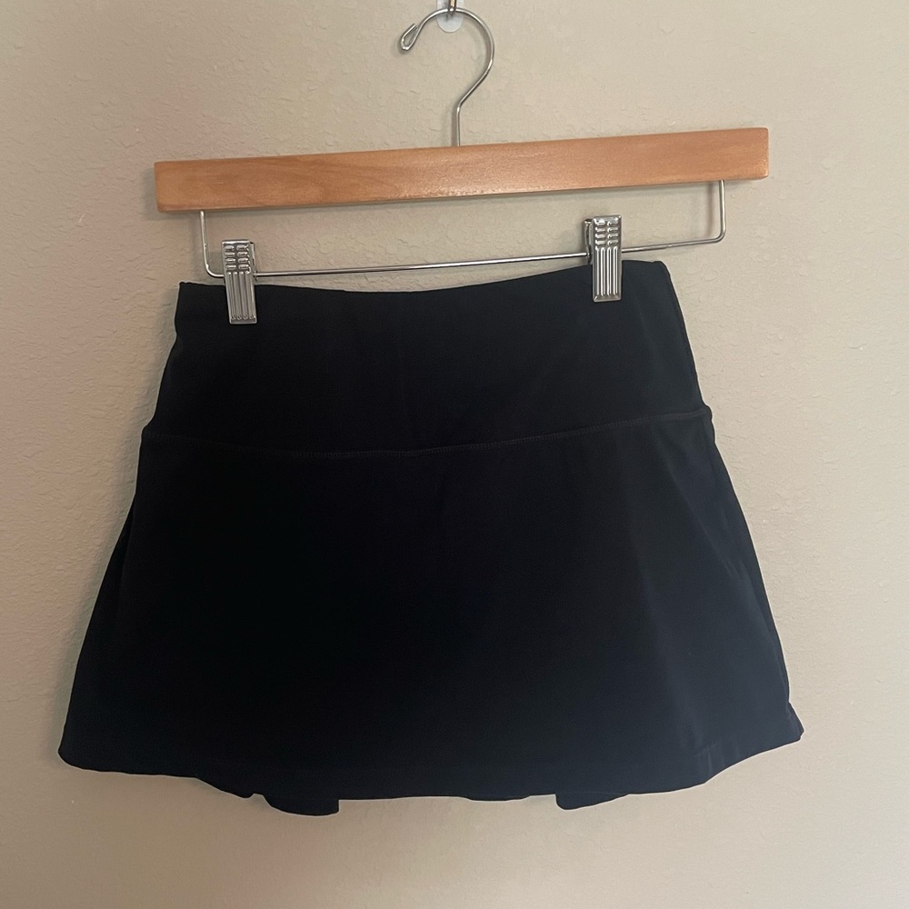 Black tennis skort